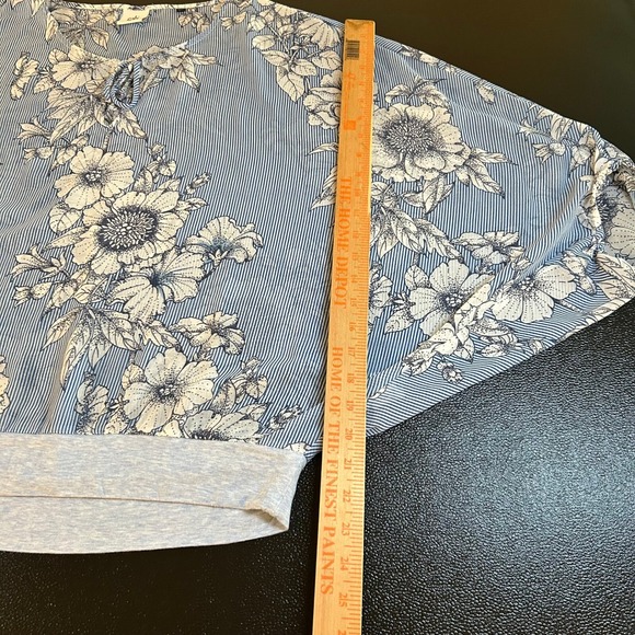 Cabi Sirena Floral Striped Dolman Blouse Top Sheer Blue White Womens Medium - Picture 8 of 11